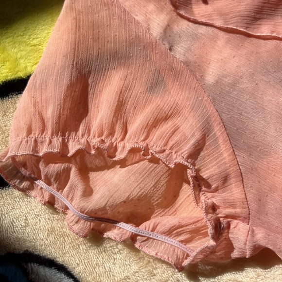 Suzy Shier light pink sheer top - Picture 2 of 6